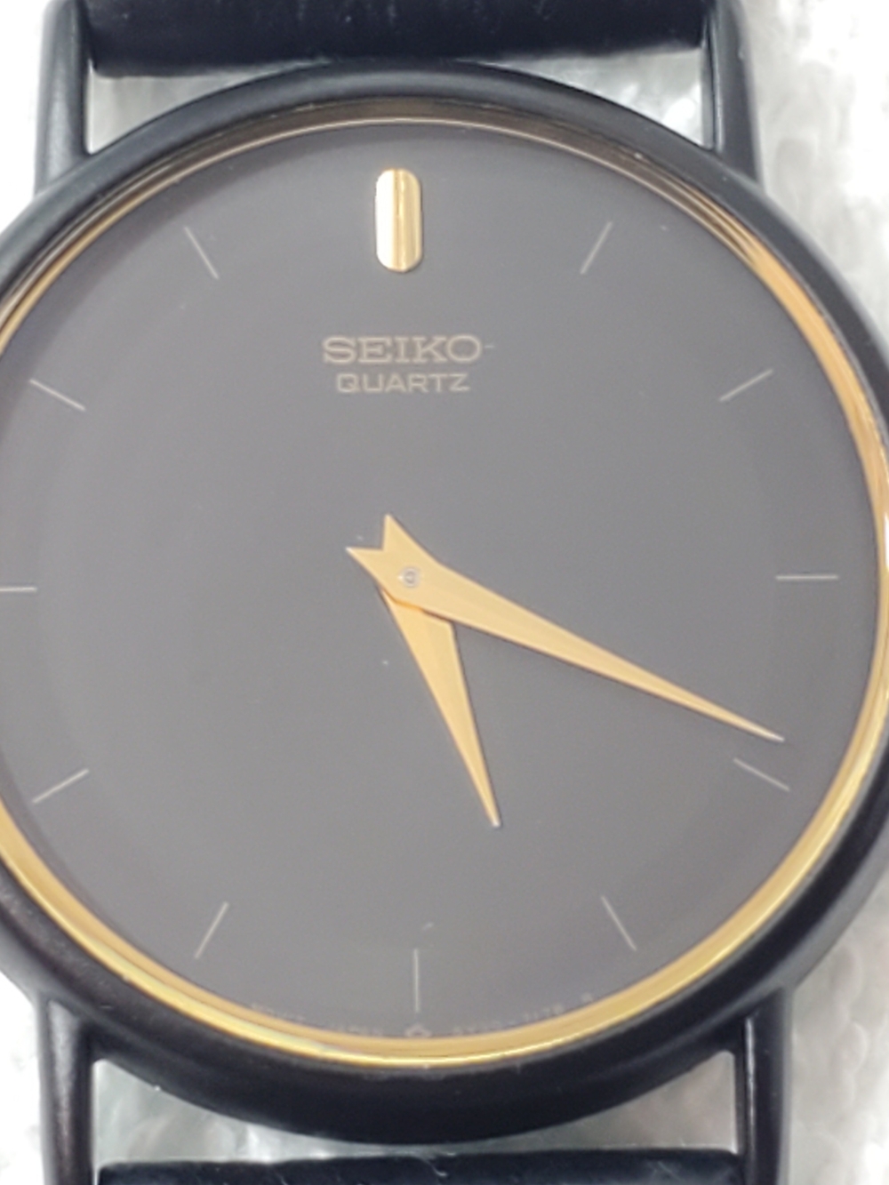 Vintage Seiko Women's Quartz Watch Black Dial Gold Tone Leather Band One Jewel